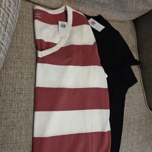 Lot Of 2 Old Navy Classic V Neck Tees Sz Small. New With Tags.